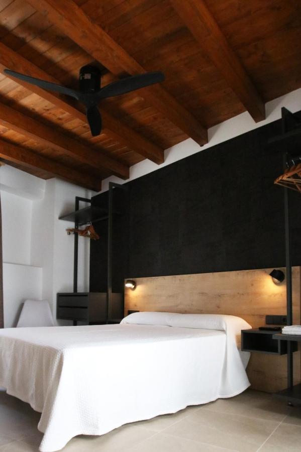 Un Moment, Casa Rural De 4 Estrellas Les Coves de Vinroma 外观 照片